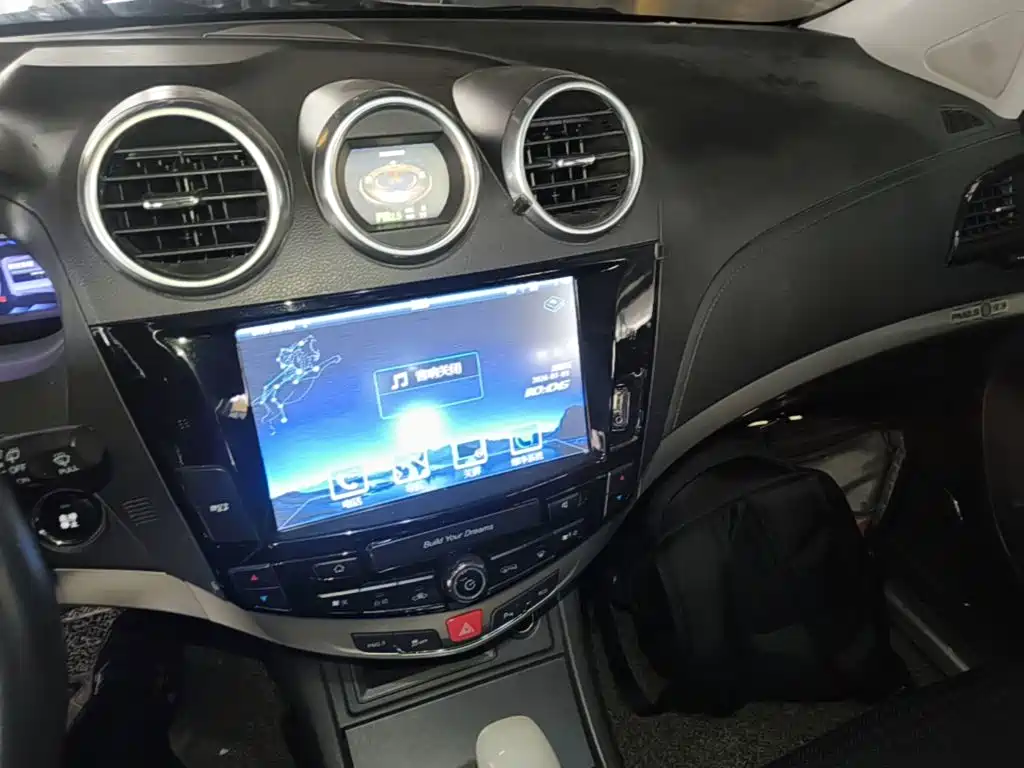 BYD S7 2015 2015 2.0T Automatic Premium