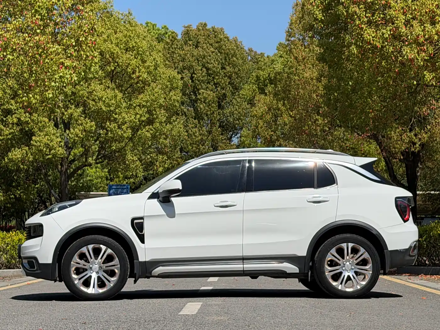 Lynk & Co 01 2017 2.0T 2WD Pro Version фото 4