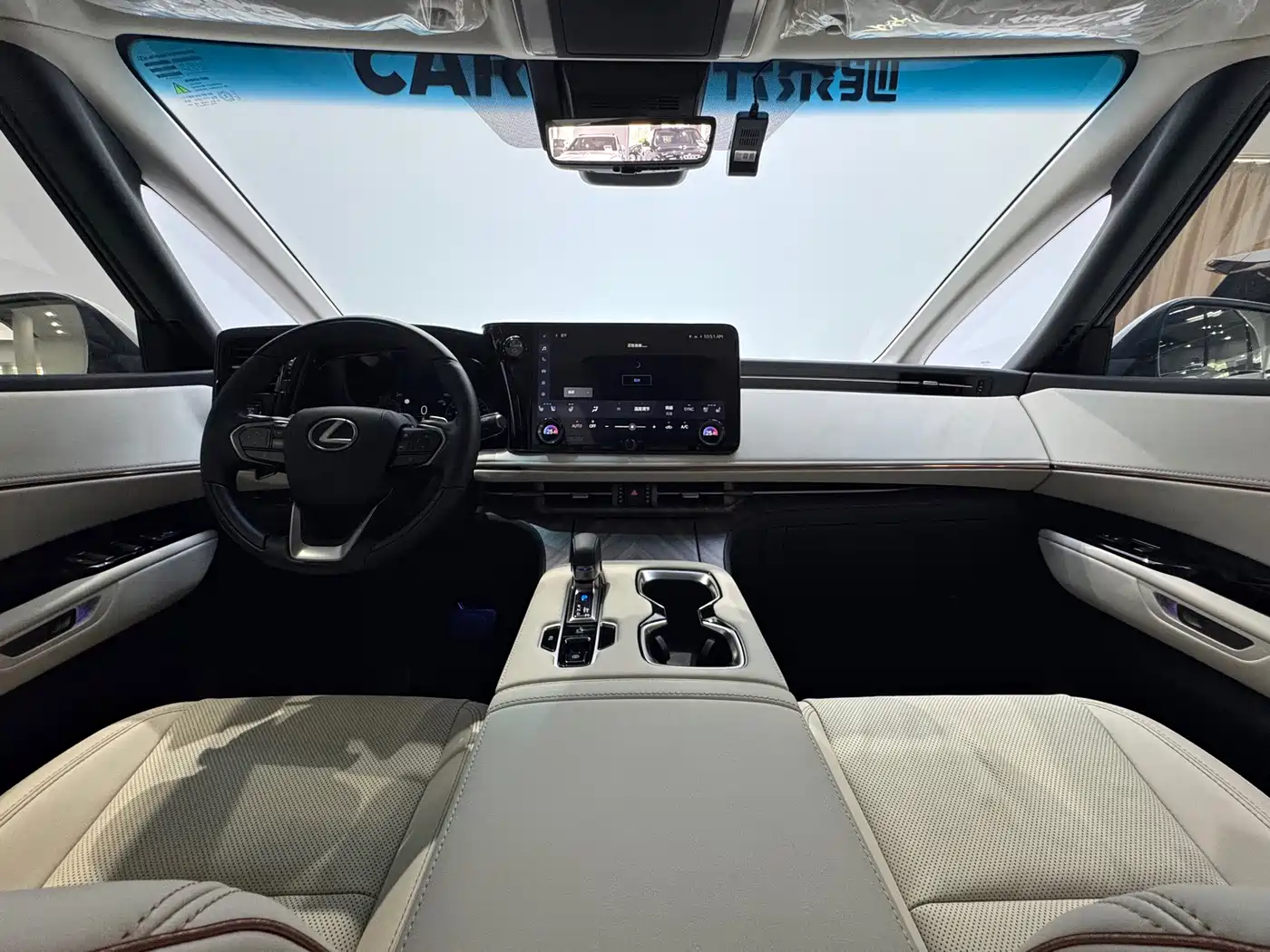 Lexus LM 2026 2025 Model 500h Six-Seater Prestige Edition