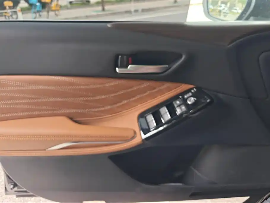 Toyota Avalon 2024 Hybrid 2.0L Luxury Edition фото 7