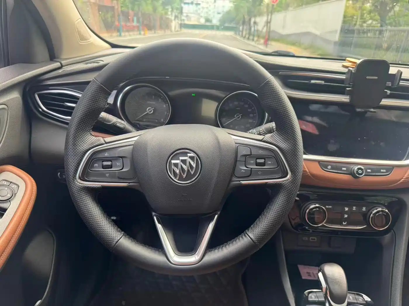 Buick Encore GX 2020 20T CVT 2WD Luxury Model фото 14