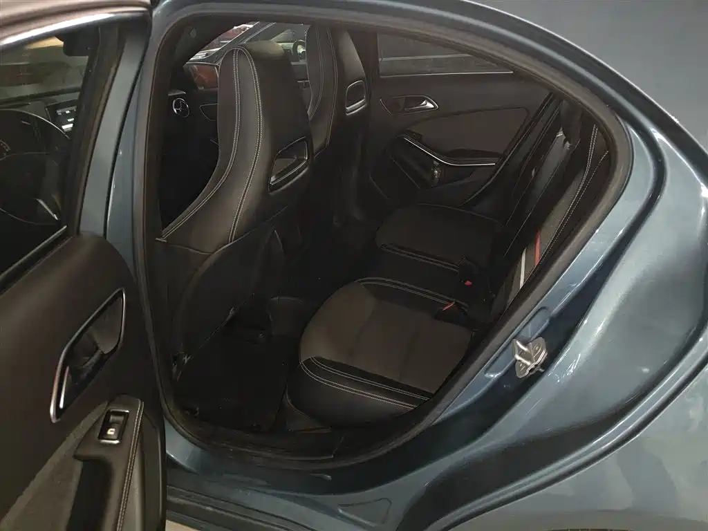 Mercedes-Benz A-Class (Import) 2015 A 180 фото 13