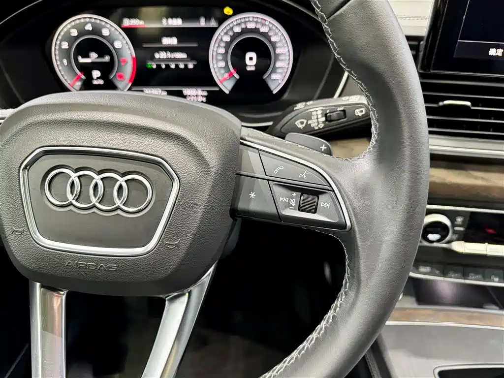 Audi Q5L 2022 45T Luxury Elegance фото 15