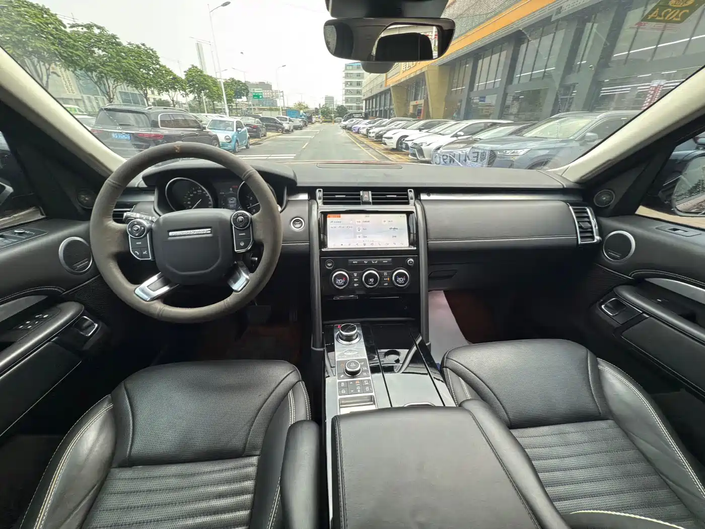 Land Rover Discovery 2017 3.0 SC V6 HSE фото 5