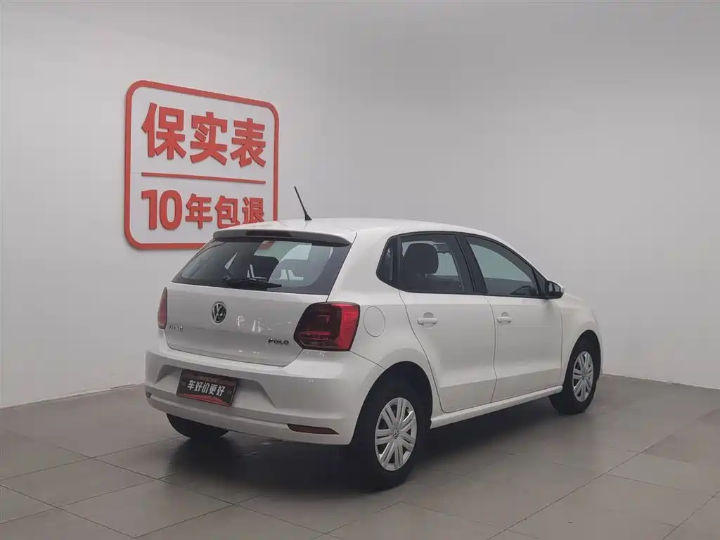 Volkswagen Polo 2016 1.4L Automatic Trend фото 2