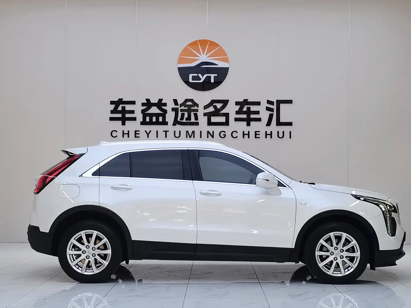 Cadillac XT4 2021 28T FWD Technology Edition фото 18