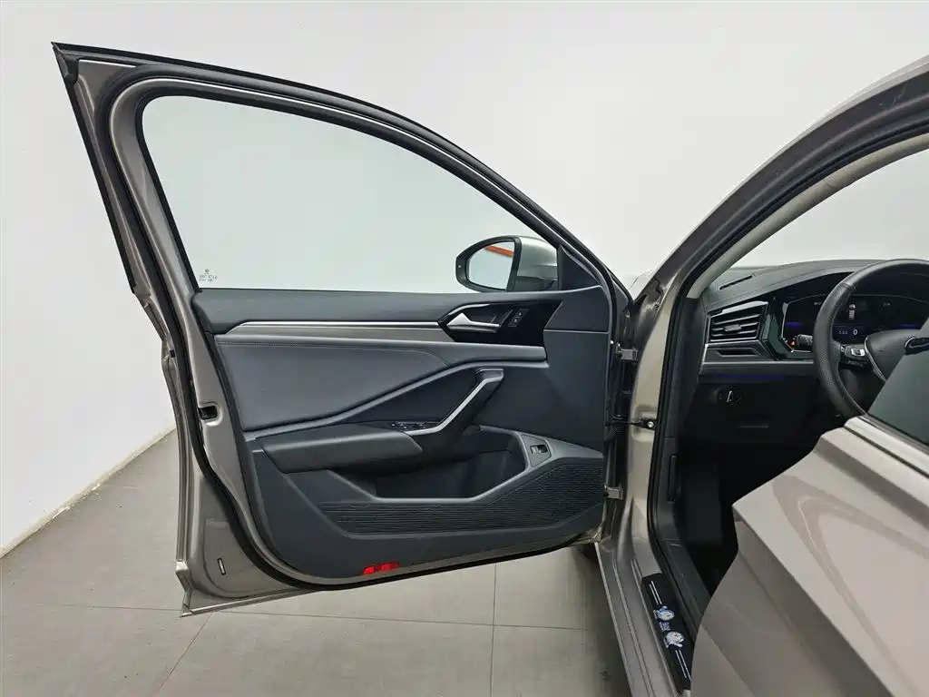 Volkswagen Sagitar 2021 280TSI DSG Comfort Smart Connect Edition фото 8