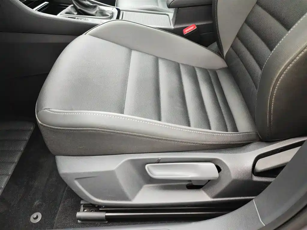 Volkswagen Sagitar 2021 280TSI DSG Comfort Smart Connect Edition фото 20