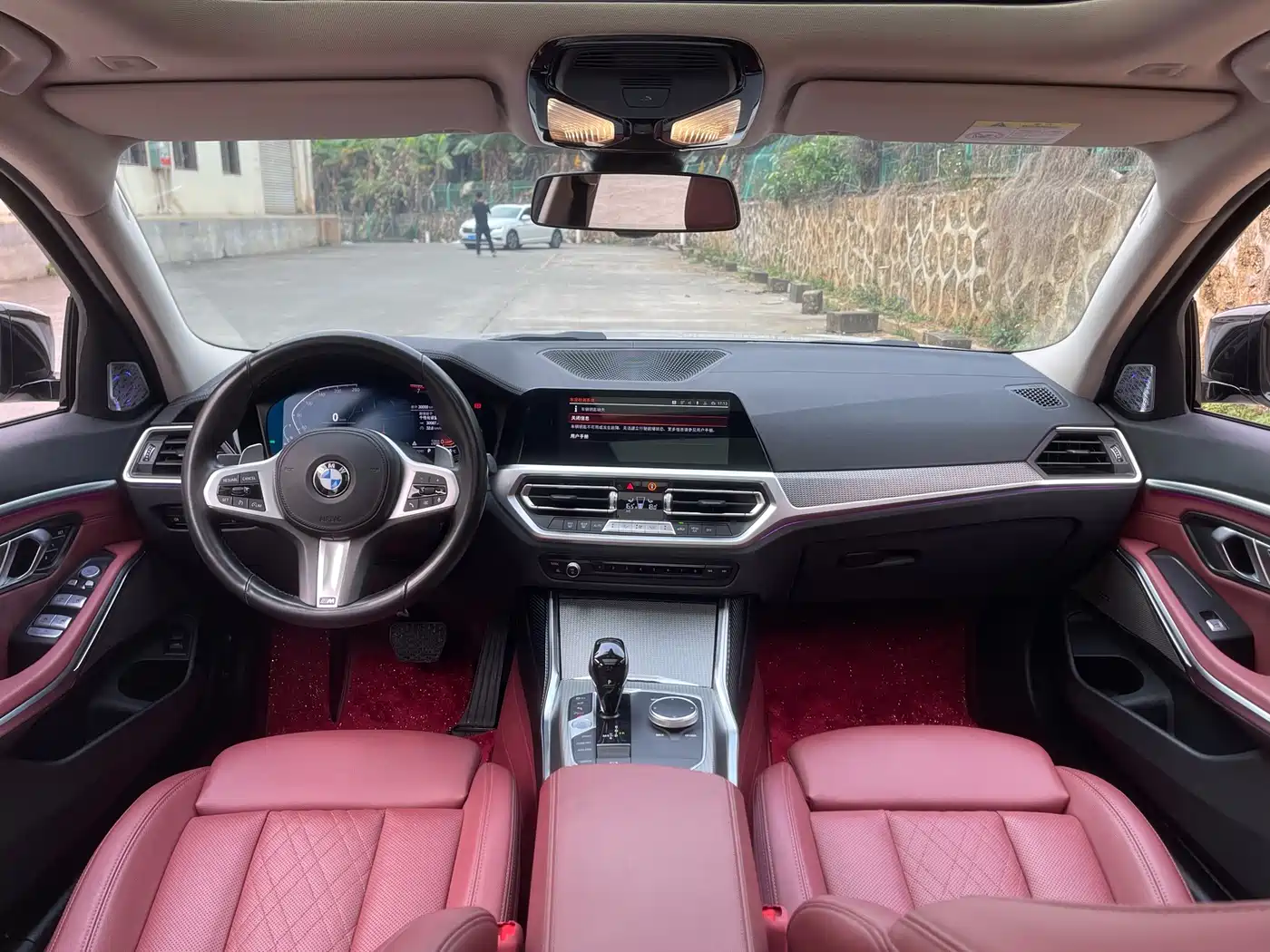 BMW 3 Series 2025 330Li M Sport Night Edition фото 5