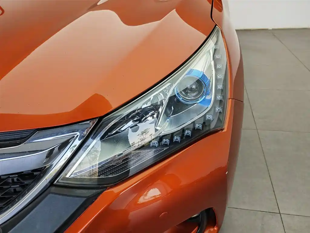 BYD Song 2016 1.5TI Manual Premium фото 7