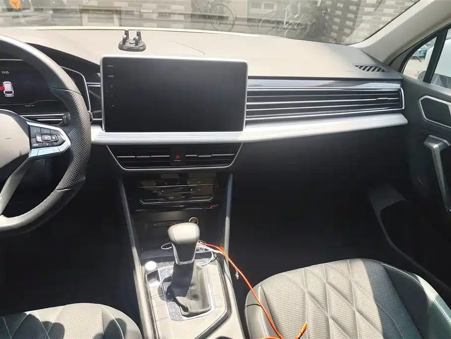 Volkswagen Tiguan L 2024 300TSI Auto 2WD Smart Edition фото 13