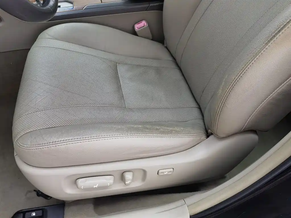 Toyota Camry 2011 240G Classic Anniversary Edition фото 20