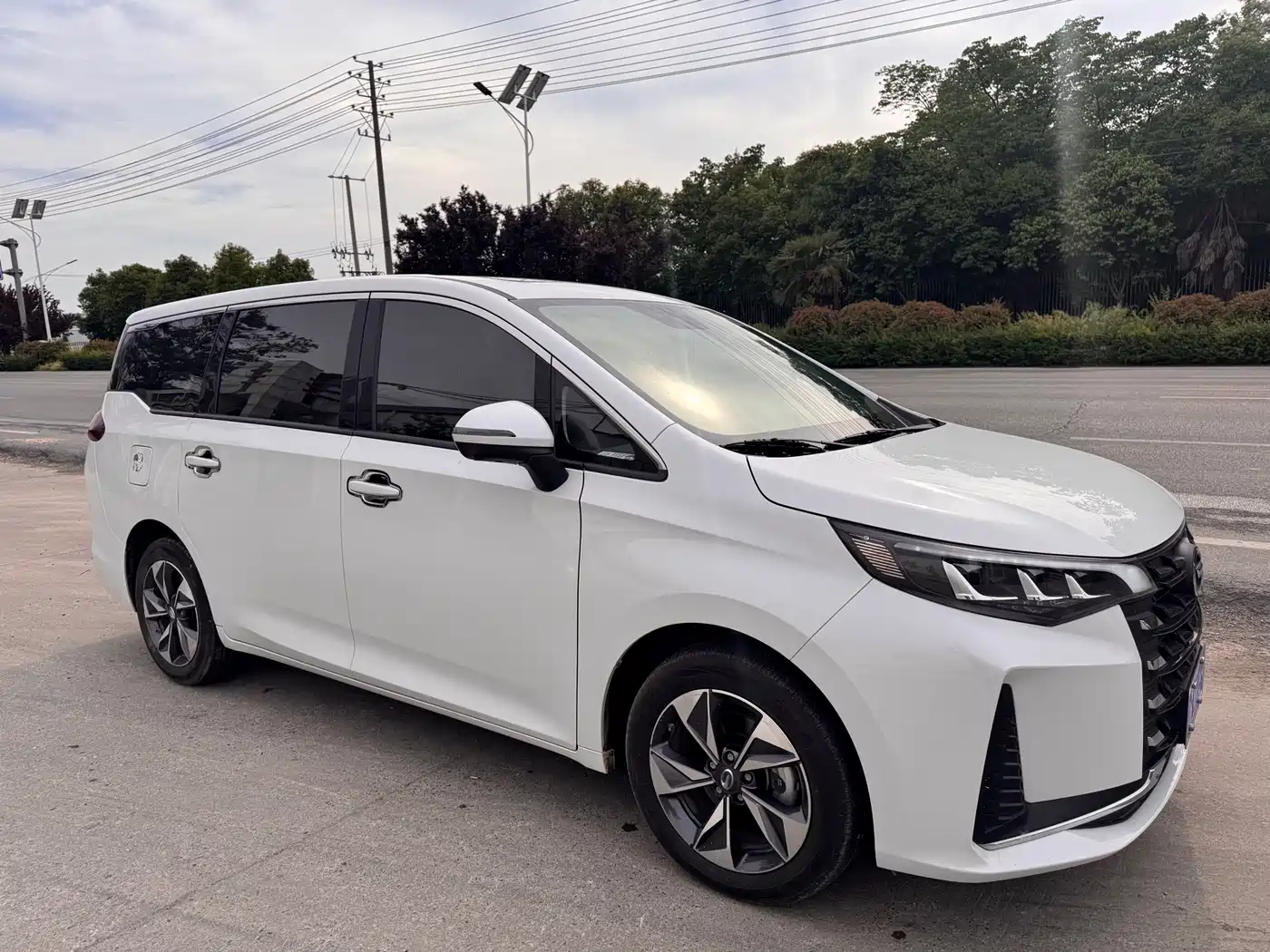 GAC Trumpchi Trumpchi M6 2023 PRO 270T DCT Premium Edition фото 3