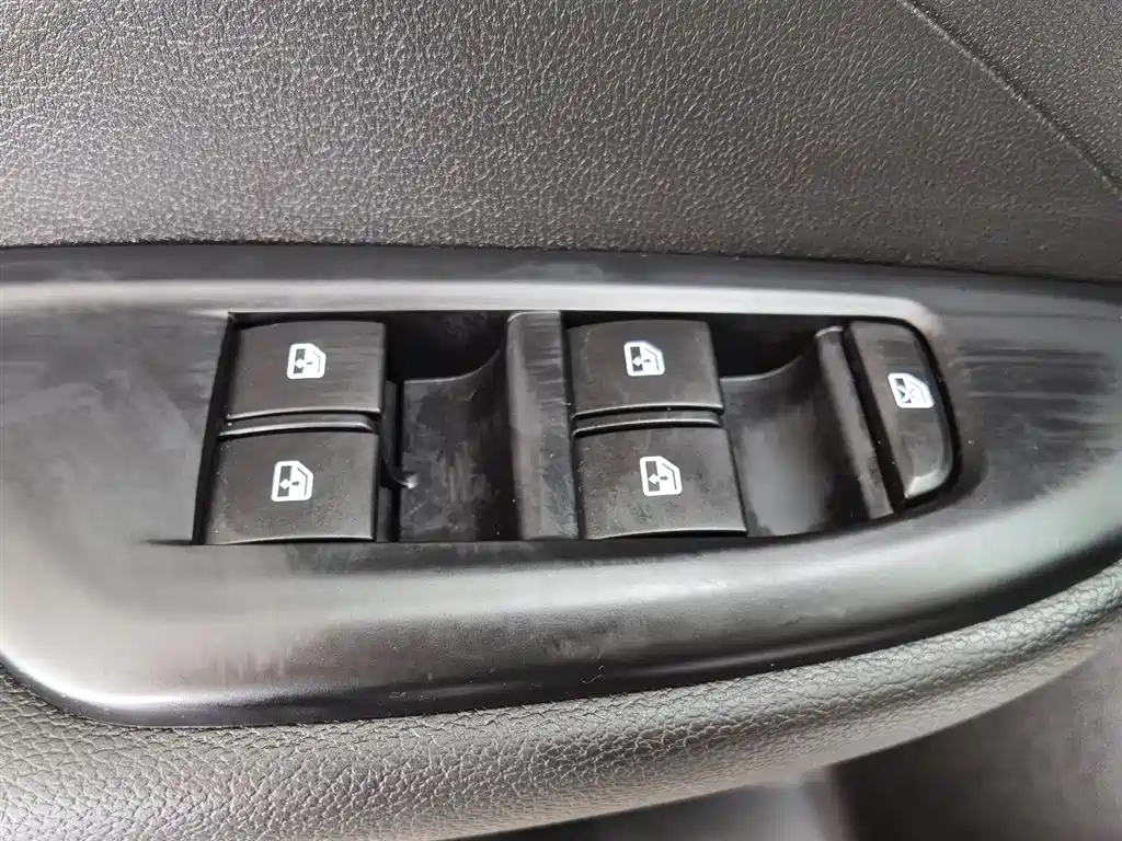 Buick Excelle 2021 1.3T Auto Mild Hybrid Elite фото 9