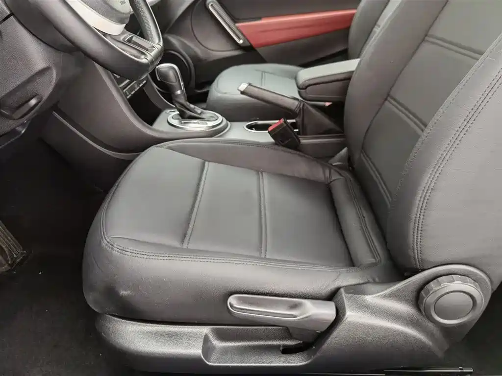 Volkswagen Beetle 2015 180TSI фото 20