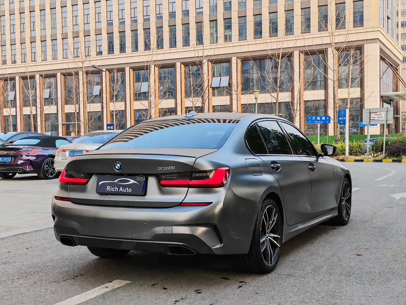 BMW 3 Series 2020 325Li M Sport Black Night Package фото 4