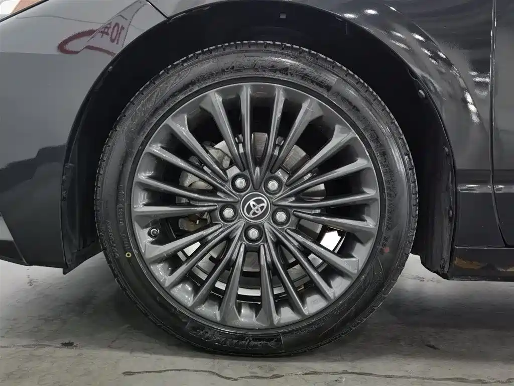 Toyota Avalon 2019 2.0L XLE Premium Edition (China VI) фото 17