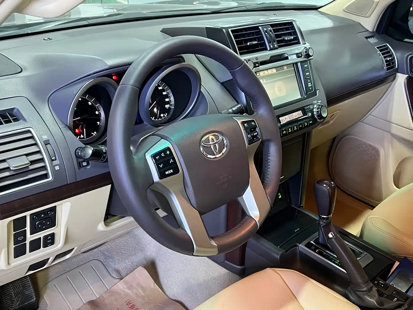 Toyota Prado 2014 4.0L Automatic TX-L NAVI фото 19