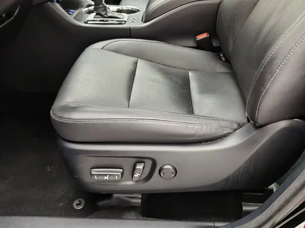 Toyota Highlander 2017 2.0T 4WD Premium 7-Seater фото 20
