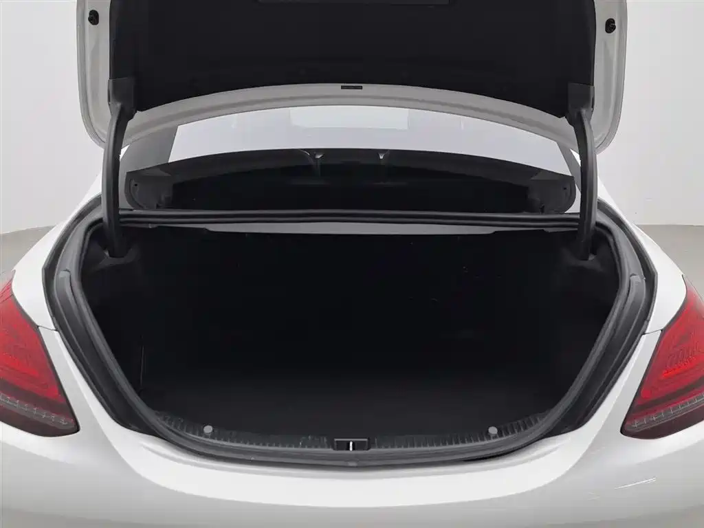 Mercedes-Benz C-Class 2020 Facelift C 200 L Fashion Sport Version фото 16