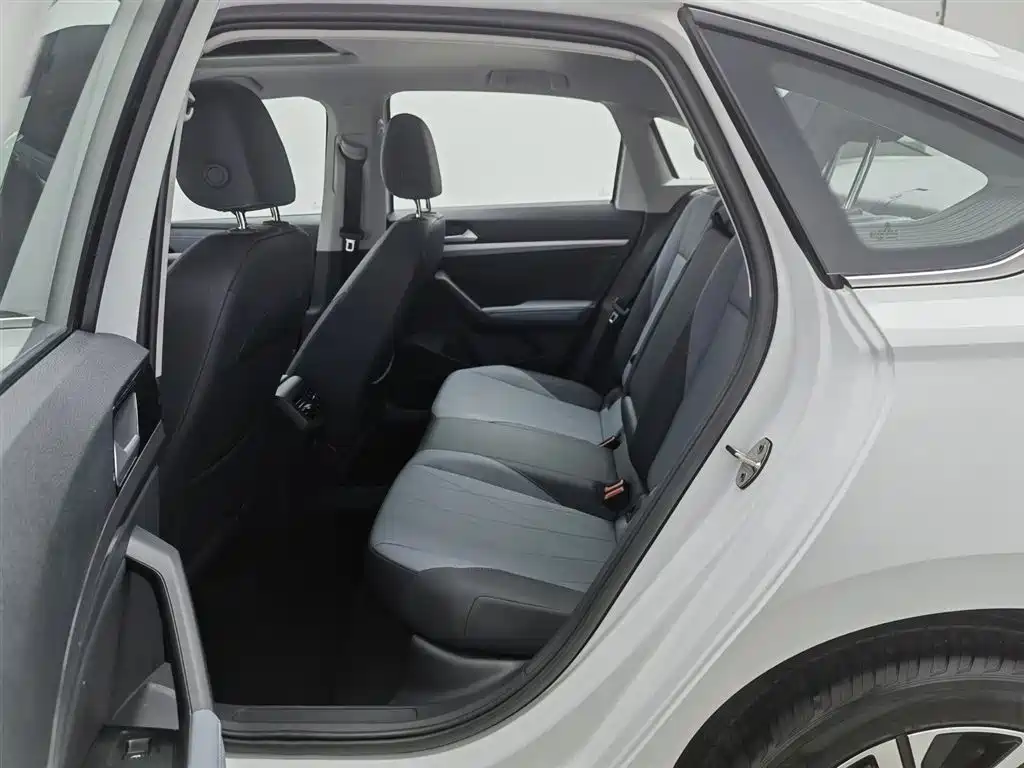 Volkswagen Lavida 2024 Model 1.5L Automatic 5 Million Edition фото 15