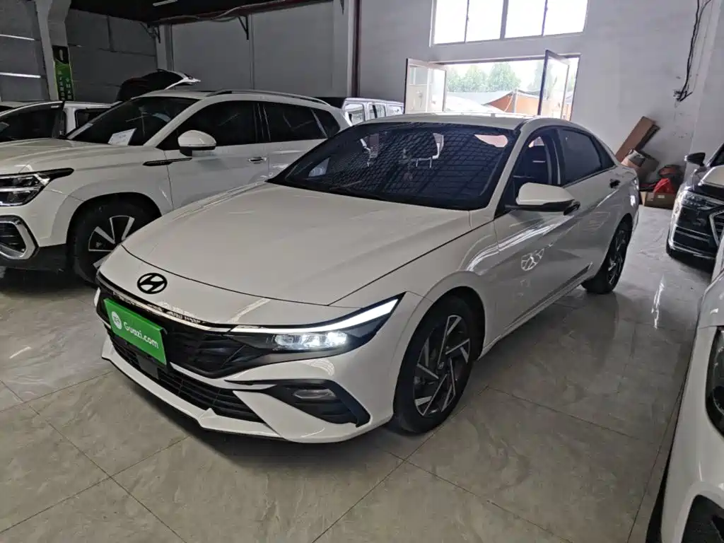 Hyundai Elantra 2023 1.5L CVT GLX Elite Edition