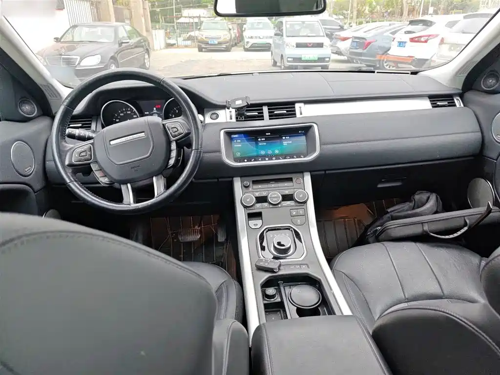 Land Rover Range Rover Evoque 2018 240PS SE Smart Edition фото 10
