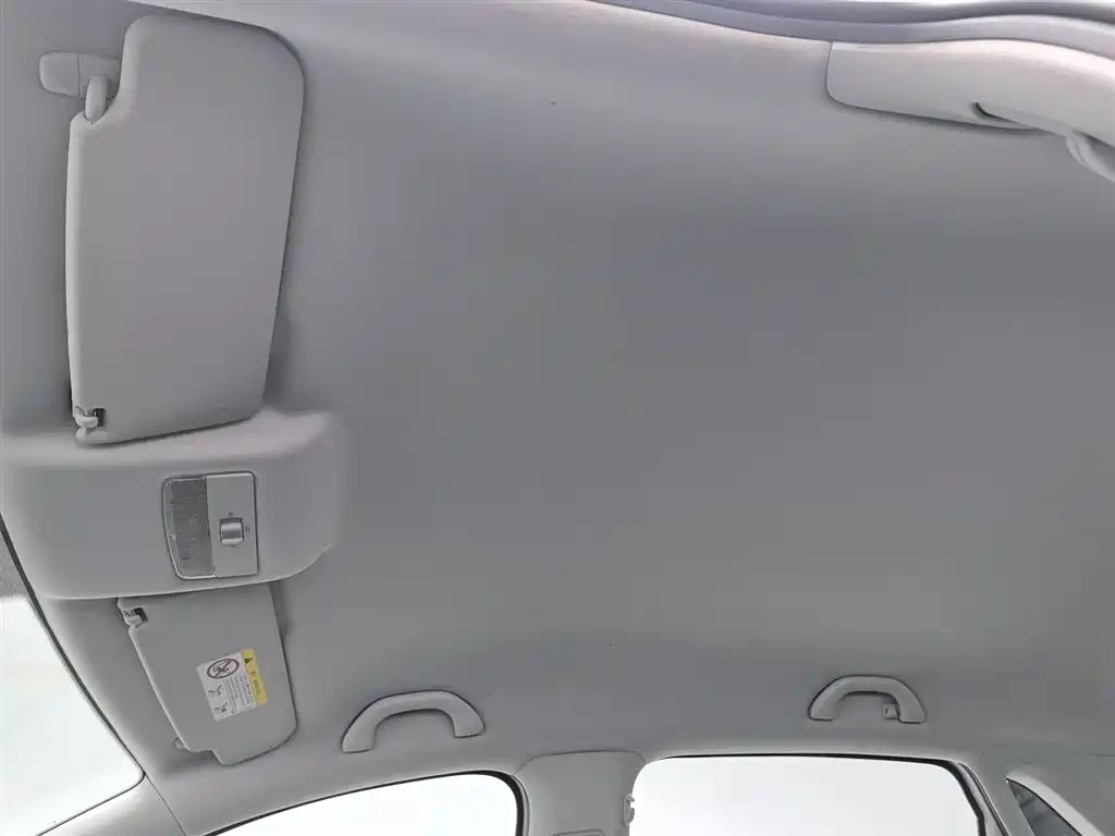 Volkswagen Polo 2018 1.5L Manual Safe Drive фото 14