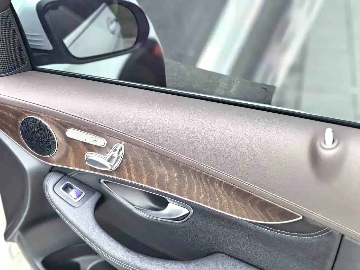 Mercedes-Benz GLC 2020 GLC 260 L 4MATIC Luxury фото 6