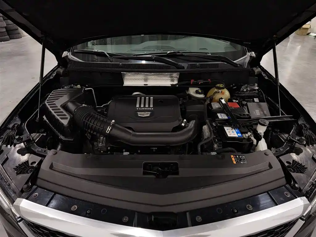 Cadillac XT6 2022 2.0T 6-Seater 4WD Luxury Edition фото 6