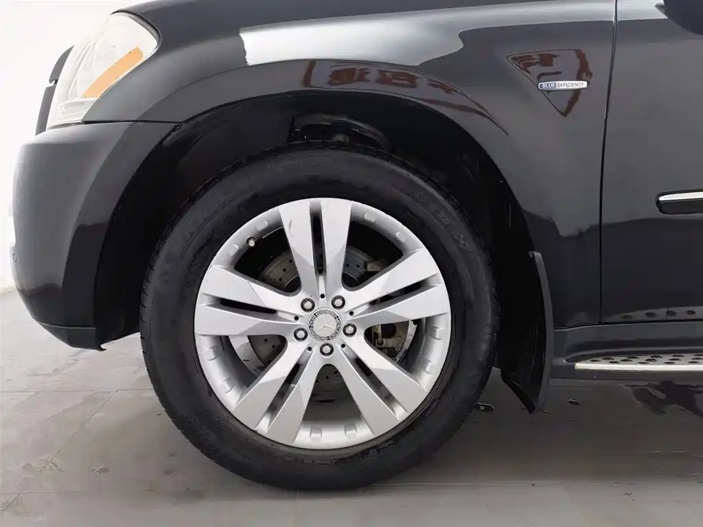 Mercedes-Benz GL-Class фото 17