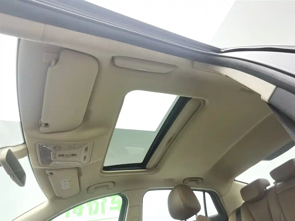 Hongqi H5 2019 30TD Style Edition фото 14