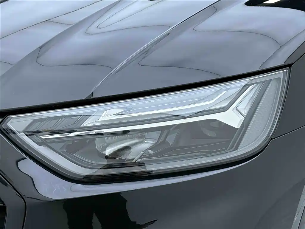 Audi Q5L 2024 Model 40 TFSI Luxury Dynamic фото 7