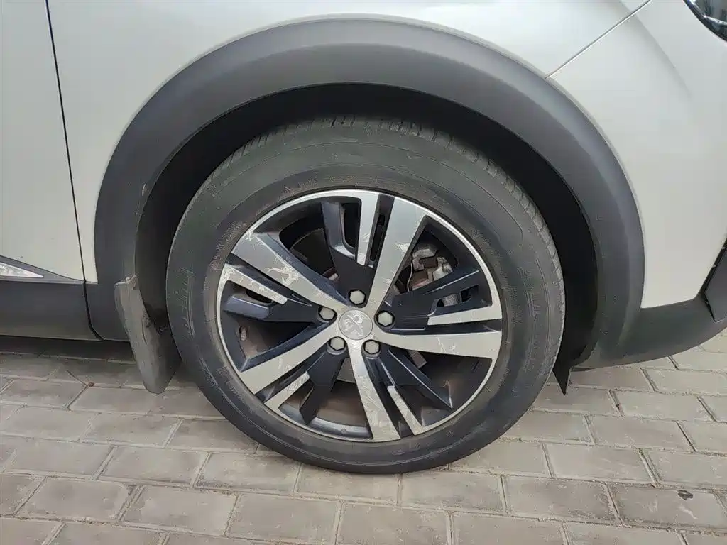 Peugeot 5008 2017 350THP 7-seat Elite Edition фото 23