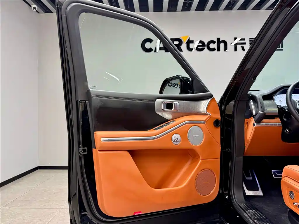 TANK TANK 700 NEW ENERGY