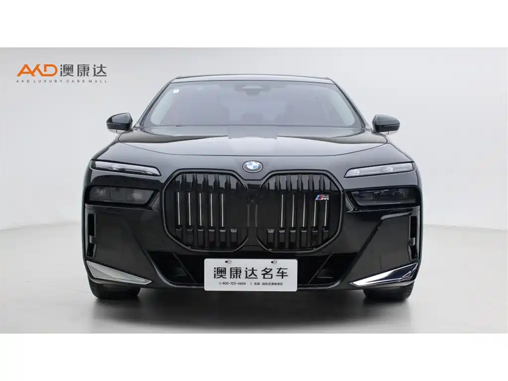 BMW 7 Series 2023 Model 740Li Leading M Sport Package фото 2