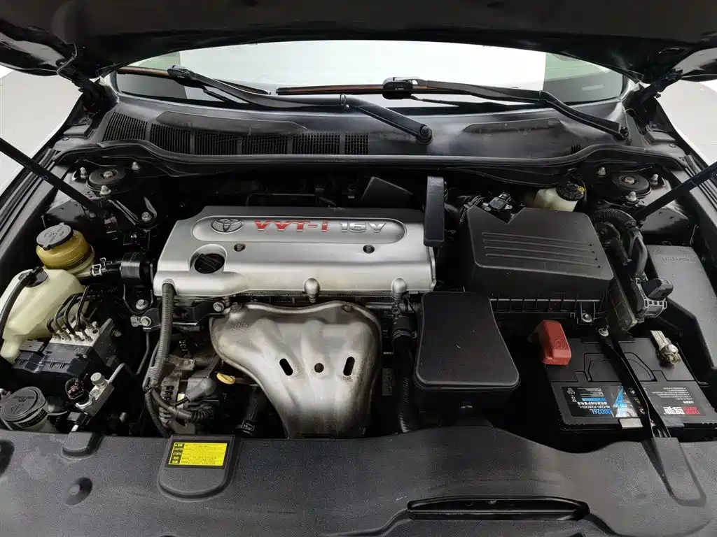 Toyota Camry 2011 240G Luxury Anniversary Edition фото 6