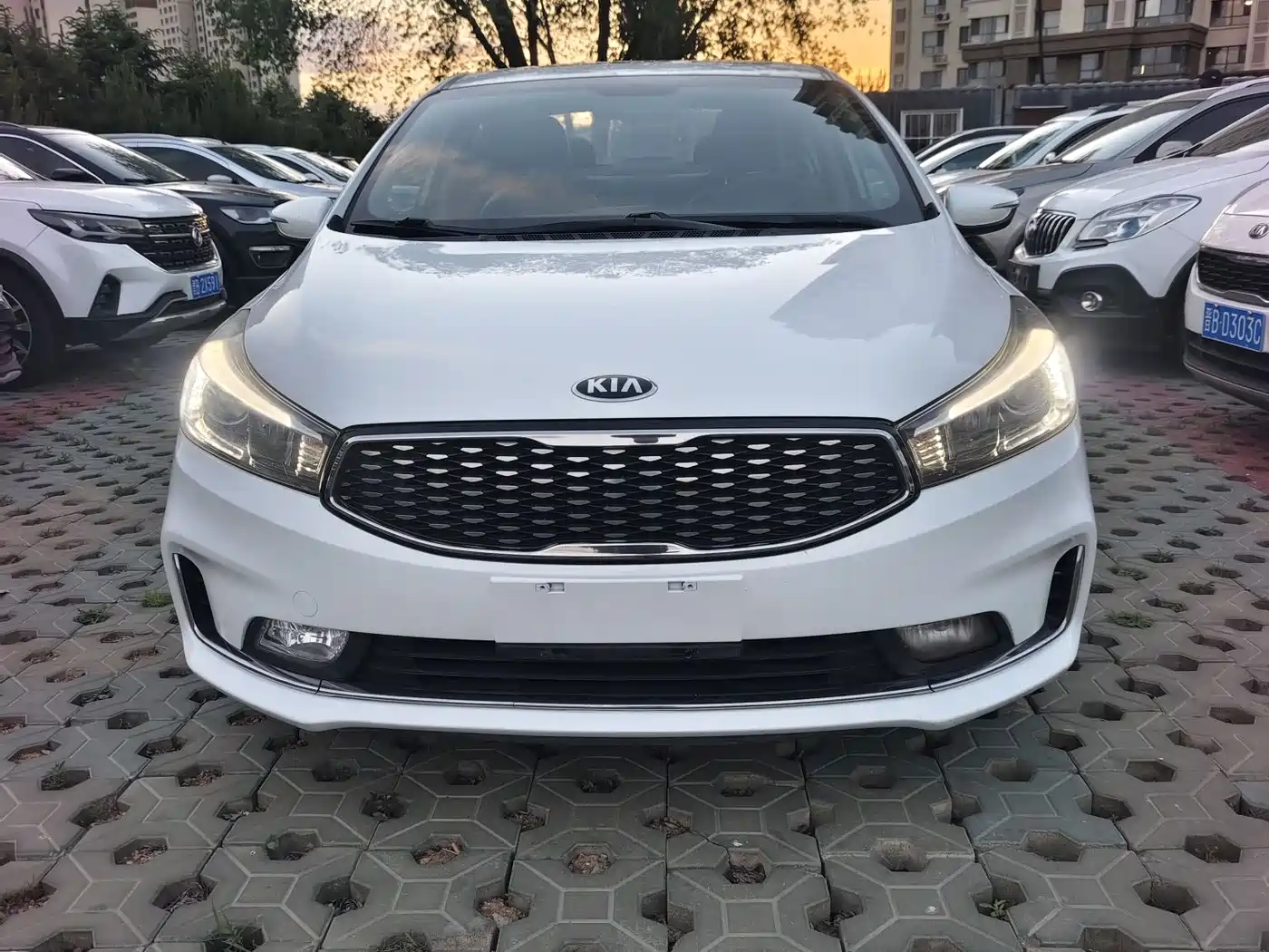Kia K3 2016 1.6L Automatic GLS фото 2