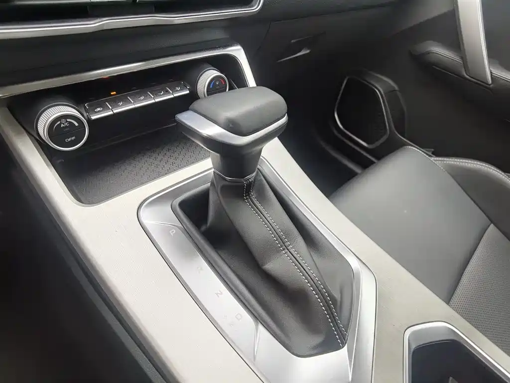 GEELY AUTOMOBILE BINYUE