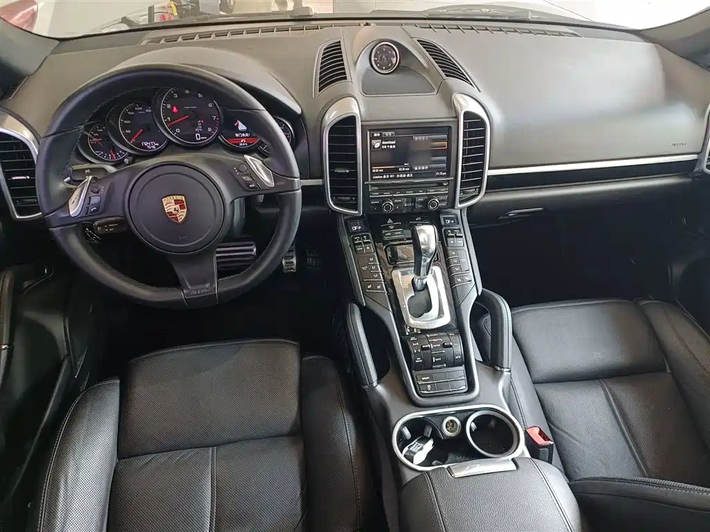 Porsche Cayenne 2014 Cayenne Platinum Edition 3.0T фото 10