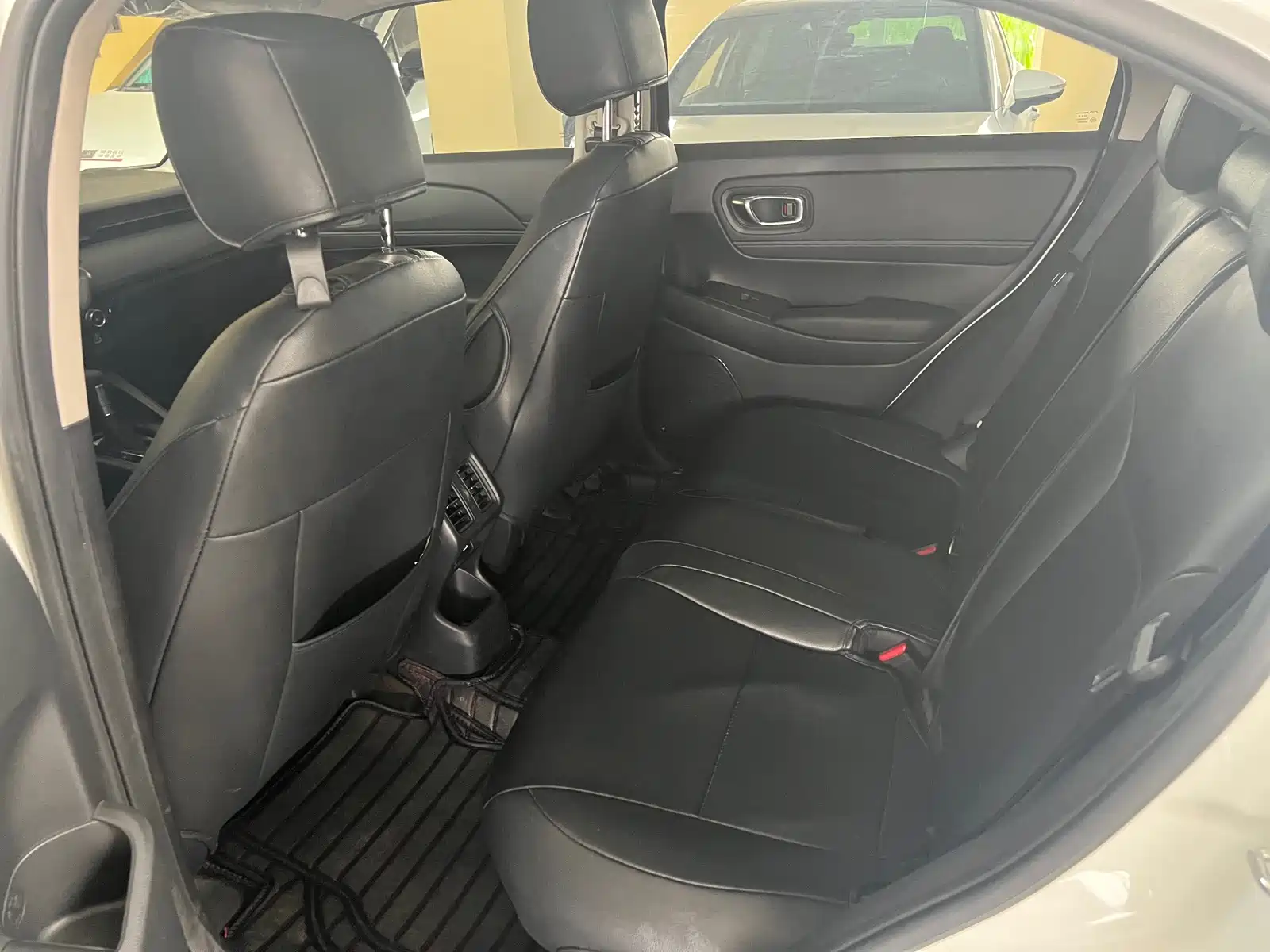 Photo 20 - Honda Vezel