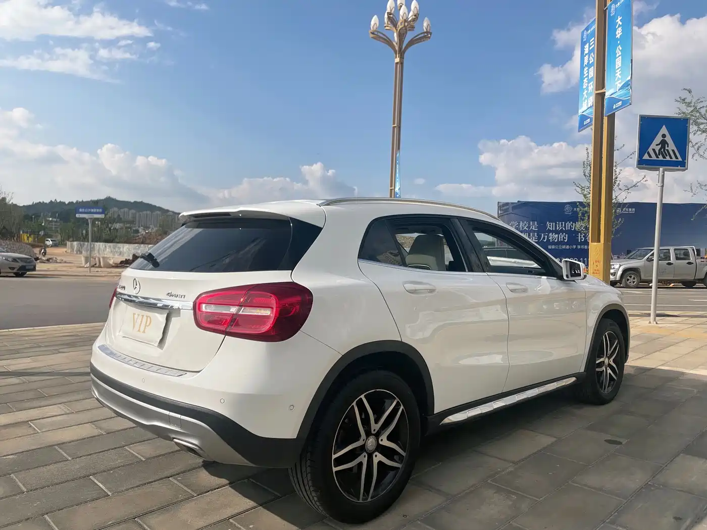Mercedes-Benz GLA 2016 GLA 220 4MATIC Fashion фото 10