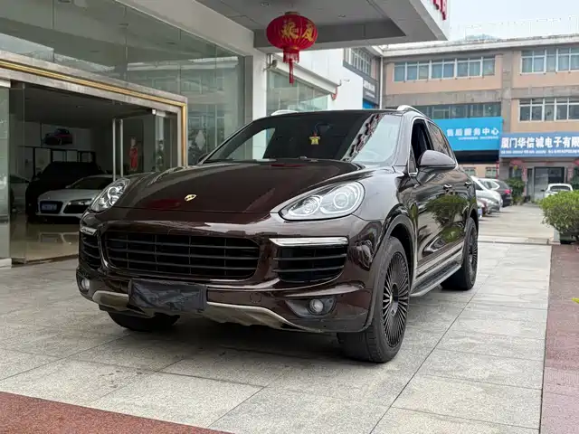 PORSCHE CAYENNE