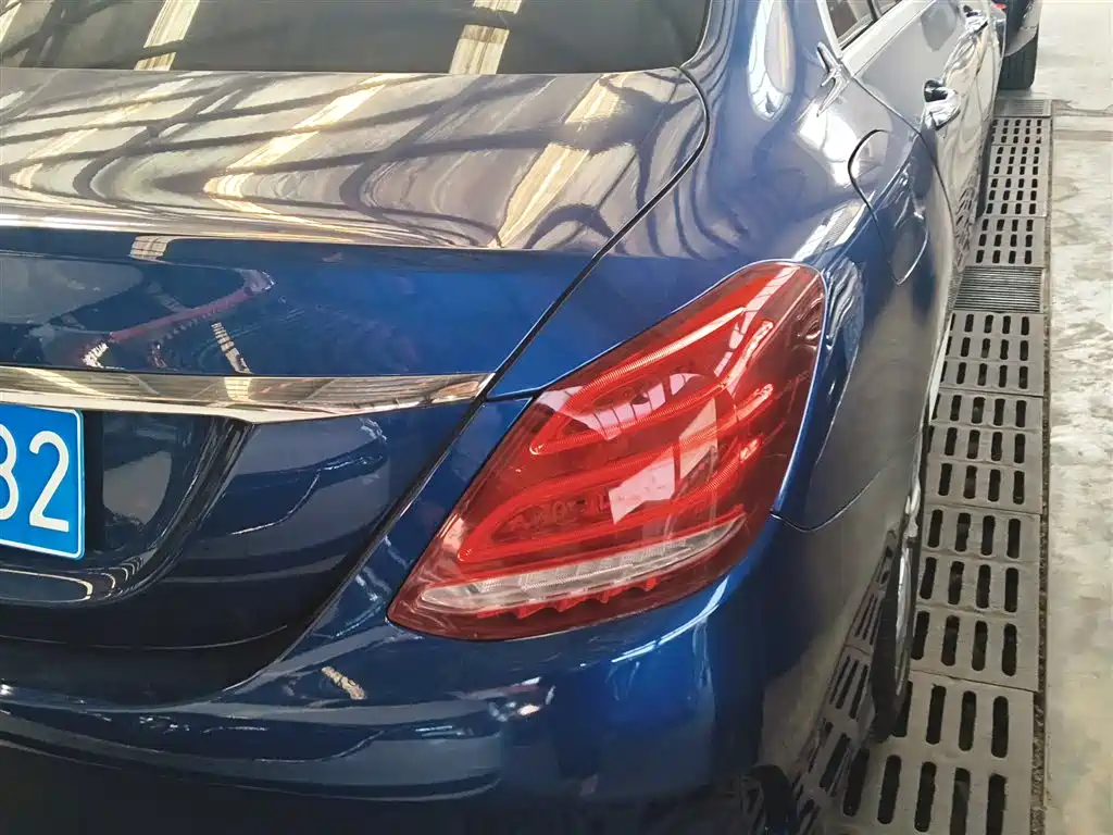 Mercedes-Benz C-Class 2017 Facelift C 200 L Sport Edition фото 8