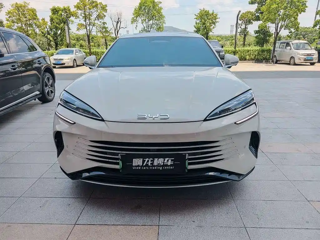 BYD Seal 07 DM-i 2025 2025 Smart Drive Edition DM-i 1.5L 125km Luxury