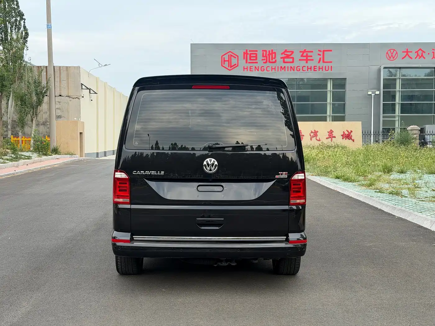 Volkswagen Caravelle 2018 2018 2.0TSI 4WD Luxury Edition 7-Seater