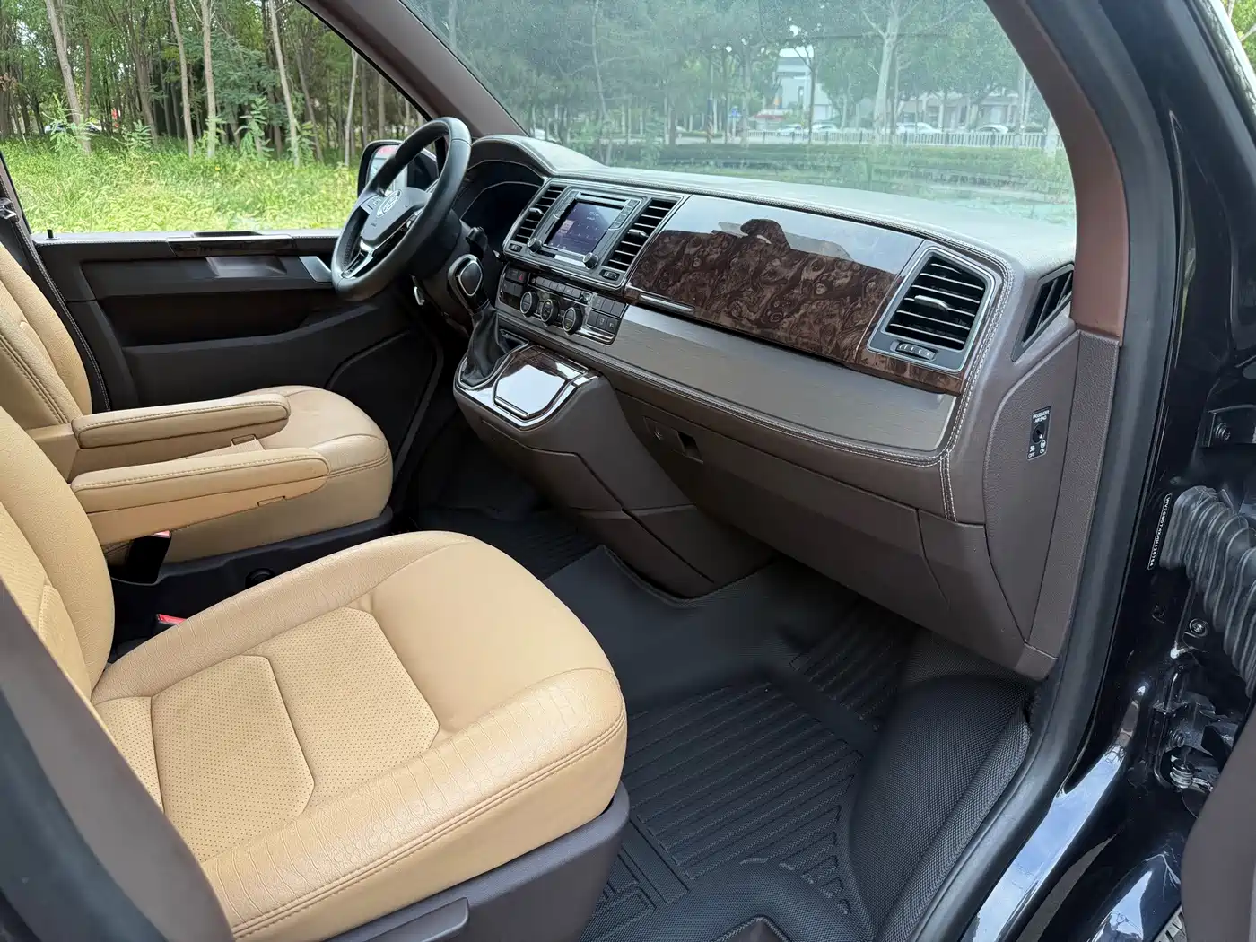 Volkswagen Caravelle 2018 2018 2.0TSI 4WD Luxury Edition 7-Seater