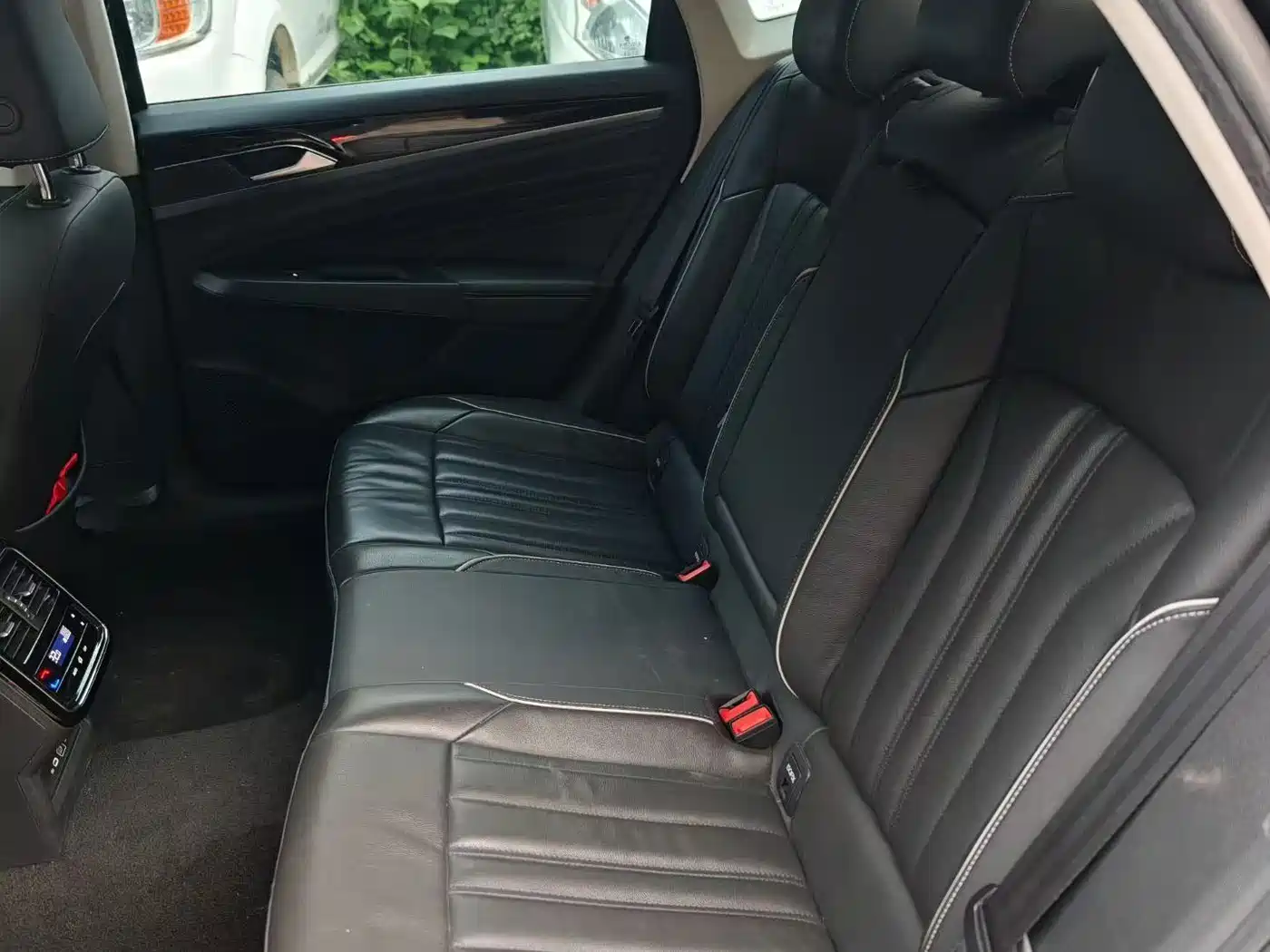 Фото 7 - Volkswagen Passat