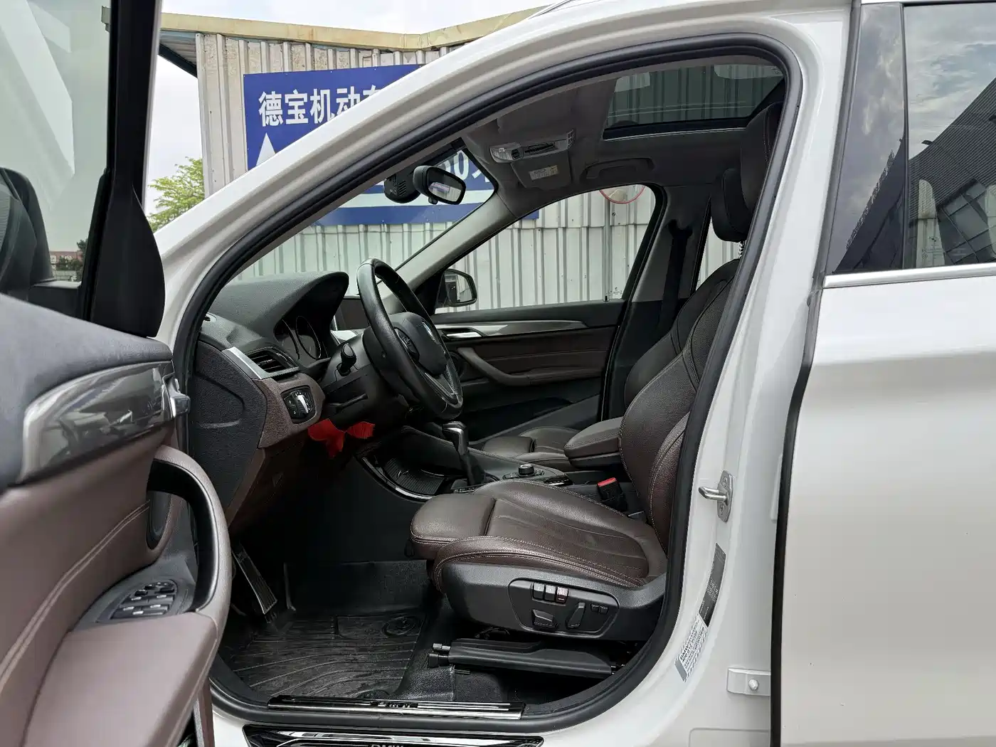 BMW X1 2019 sDrive18Li Premium Model фото 7