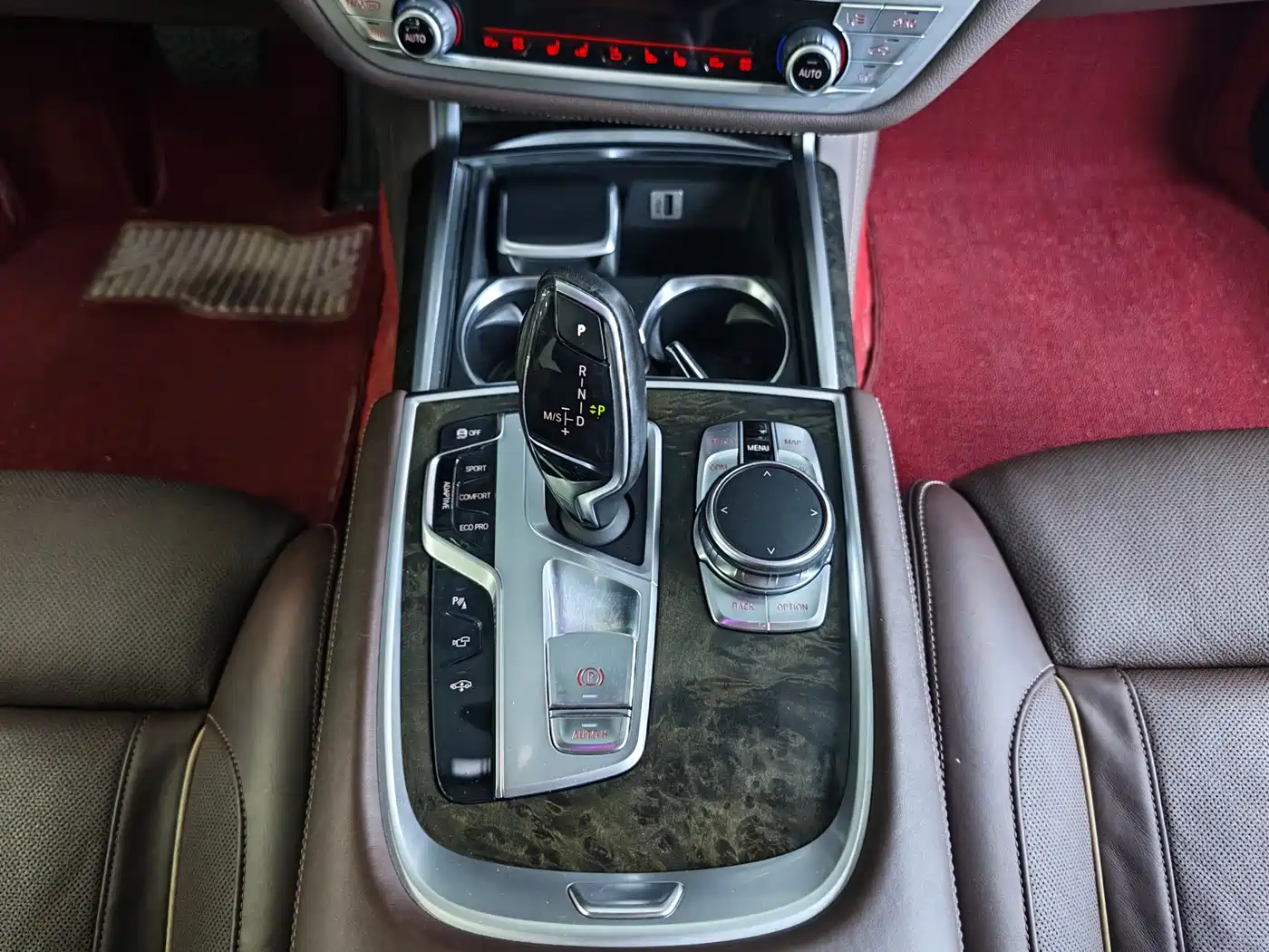 BMW 7 Series 2016 730Li Leading фото 12